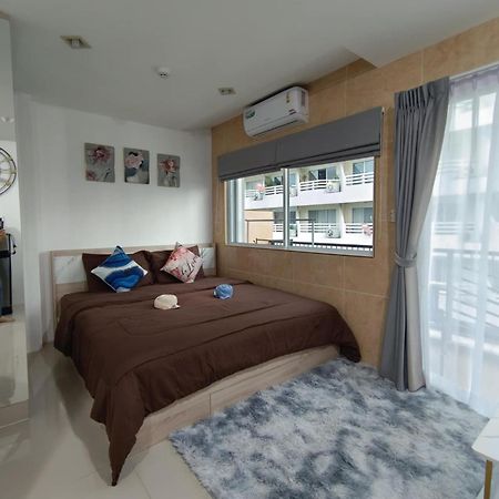 Trio Gems Condo, Pattaya Thailand Haat Jomtien Eksteriør bilde