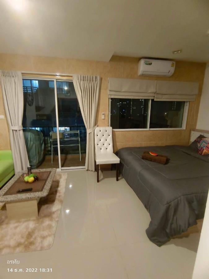 Trio Gems Condo, Pattaya Thailand Haat Jomtien Eksteriør bilde