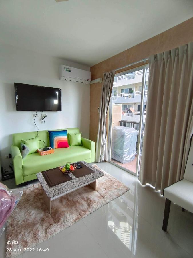 Trio Gems Condo, Pattaya Thailand Haat Jomtien Eksteriør bilde