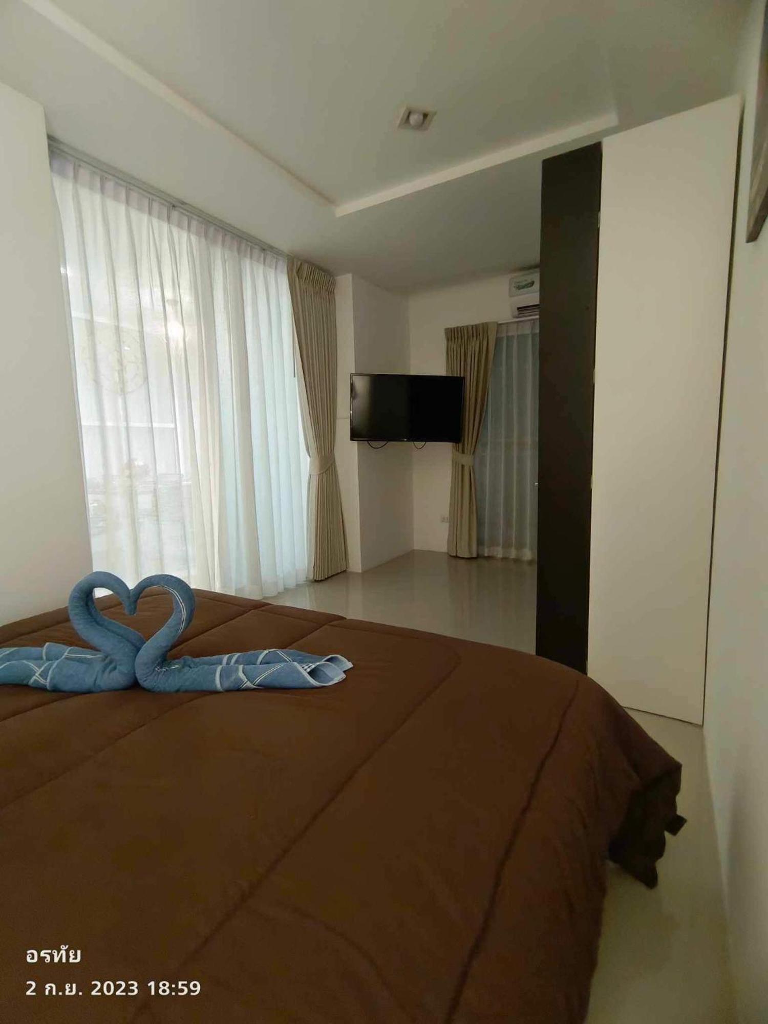 Trio Gems Condo, Pattaya Thailand Haat Jomtien Eksteriør bilde