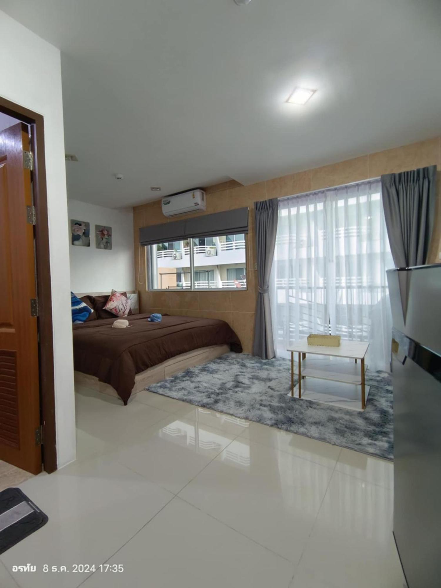 Trio Gems Condo, Pattaya Thailand Haat Jomtien Eksteriør bilde
