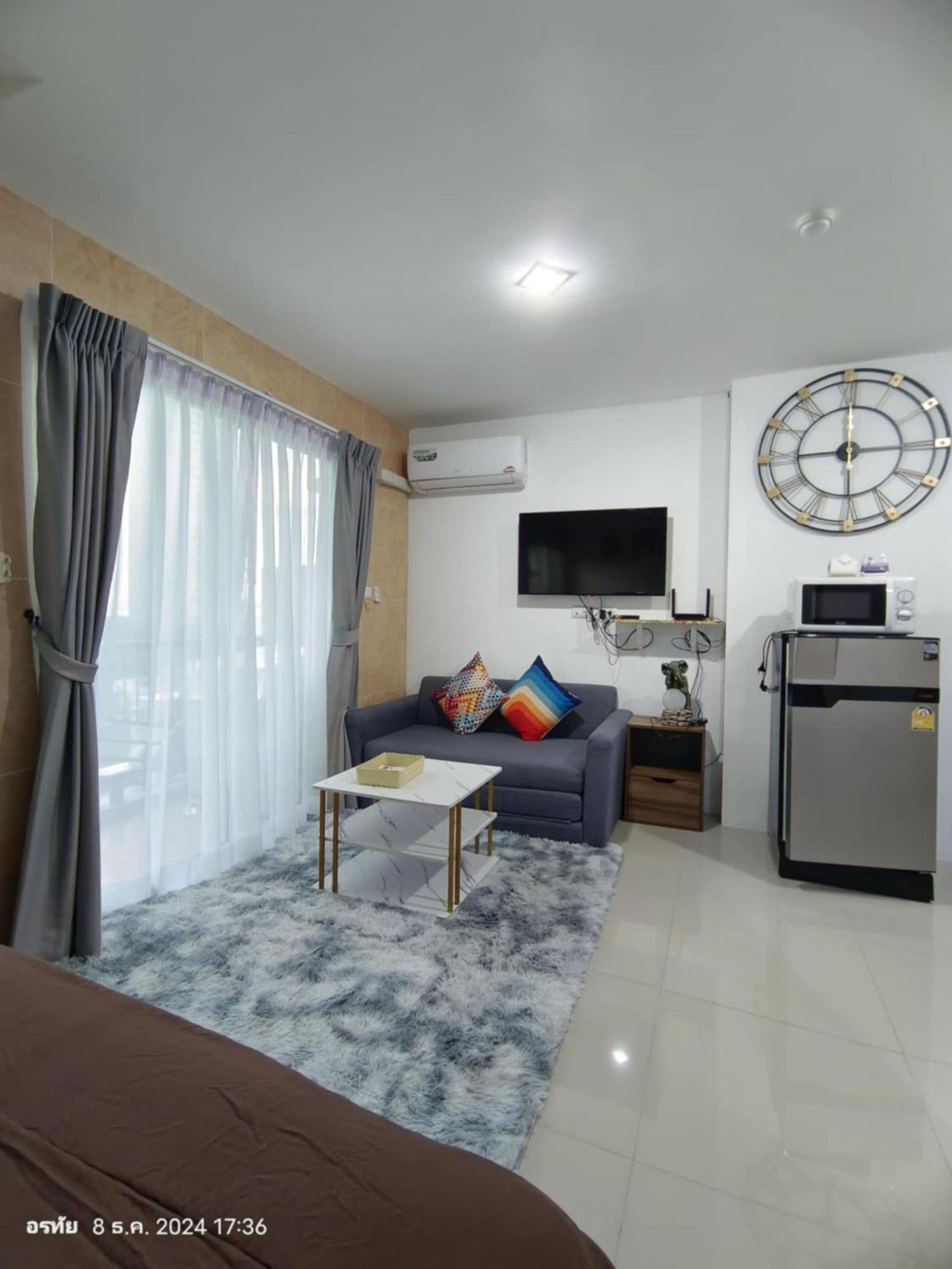 Trio Gems Condo, Pattaya Thailand Haat Jomtien Eksteriør bilde